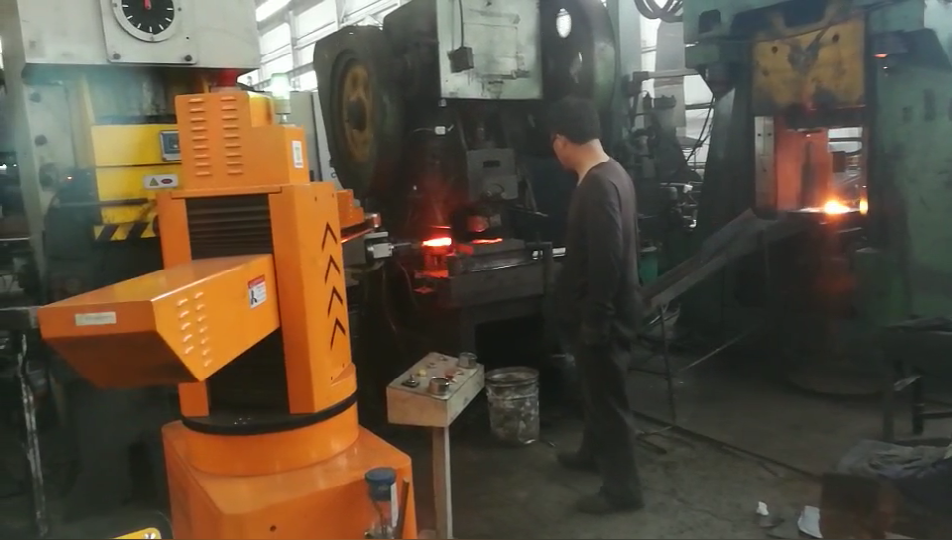 鍛壓機(jī)械手 四軸擺臂機(jī)械手