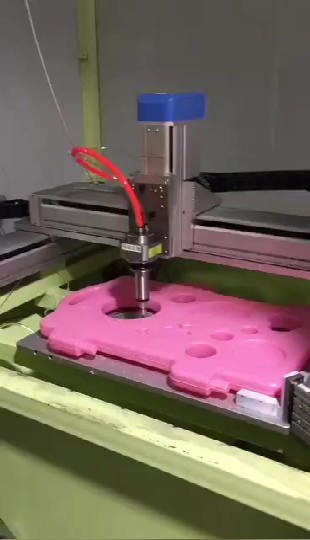 坐標(biāo)機(jī)械手 塑膠去披鋒柔性主軸